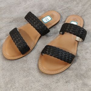 Time and Tru - Black/Tan Sandals